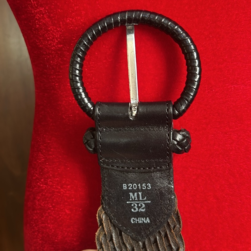 Woven Black Leather Belt with Conchos M/L - Picture 8 of 11